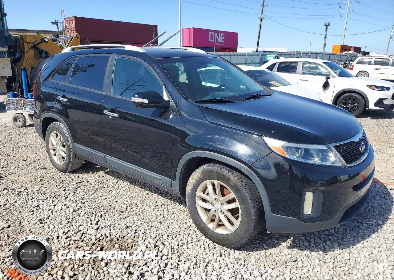2015 Kia Sorento Lx VIN:5XYKT3A69FG558968 - 4