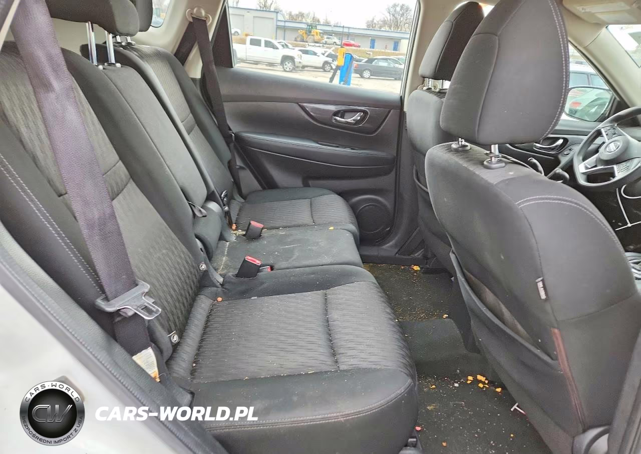 2017 Nissan Rogue S VIN:KNMAT2MT7HP507170 - 11