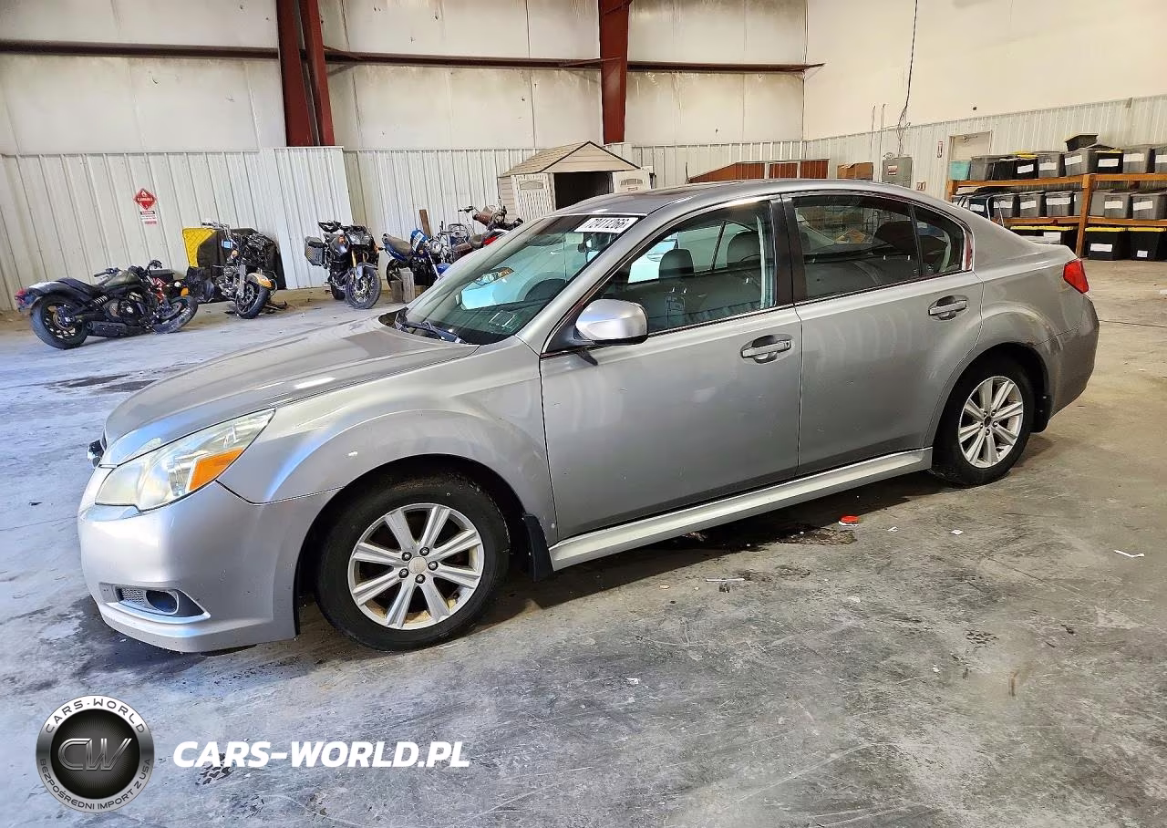 2011 Subaru Legacy 2.5I Premium – zdjęcie 1 z 12