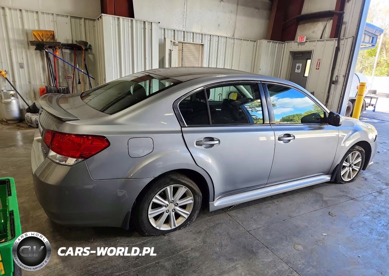 2011 Subaru Legacy 2.5I Premium VIN:4S3BMBG6XB3255601 - 3
