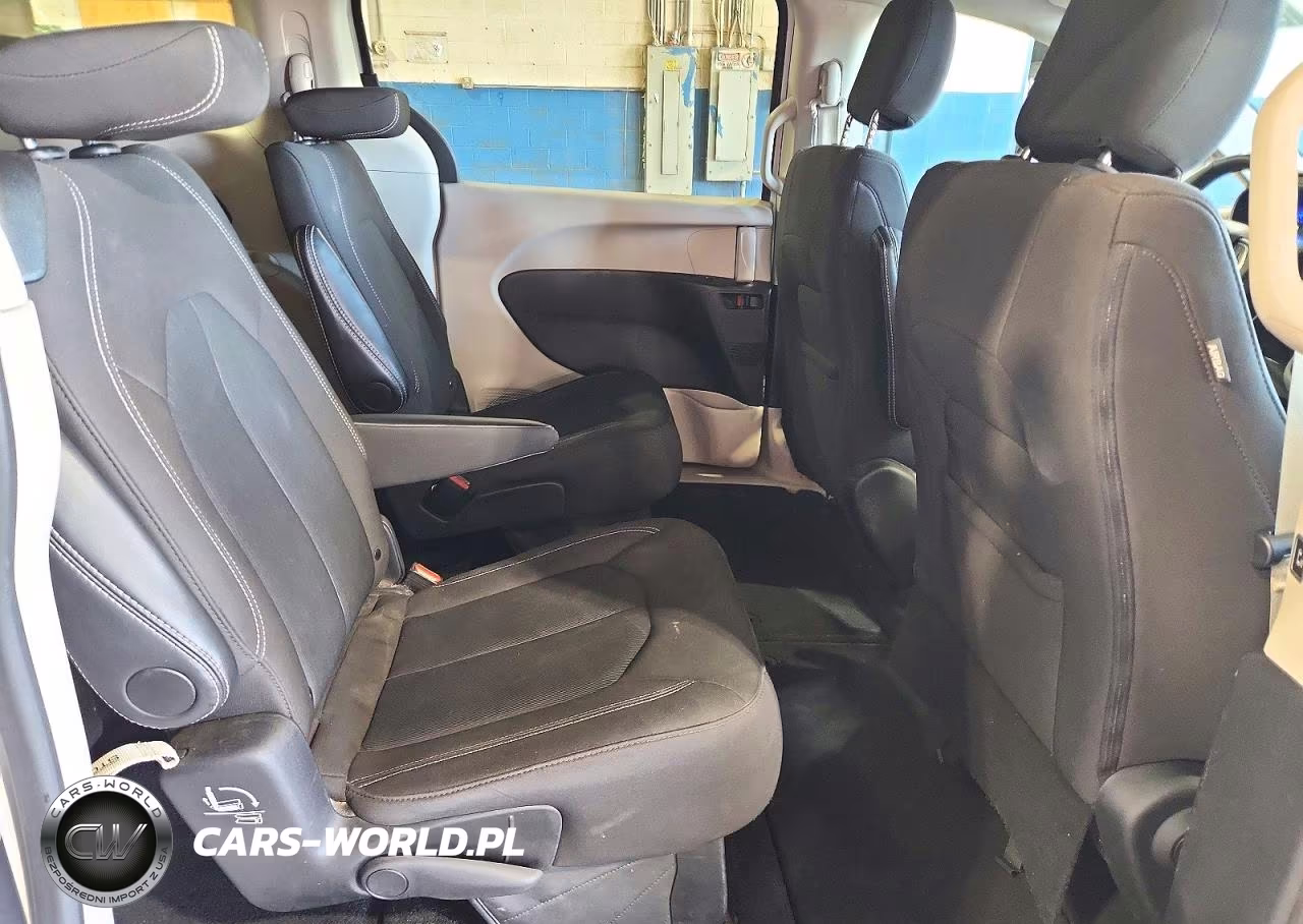 2024 Chrysler Voyager Lx VIN:2C4RC1CGXRR176635 - 11