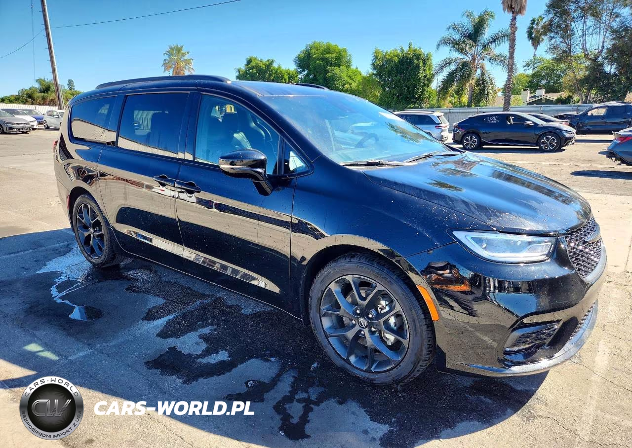 2025 Chrysler Pacifica Limited VIN:2C4RC1GG2SR537582 - 4