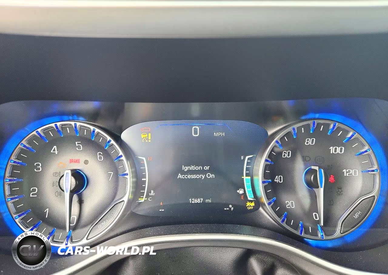 2026 Chrysler Pacifica Select VIN:2C4RC1BG7TR280363 - 9