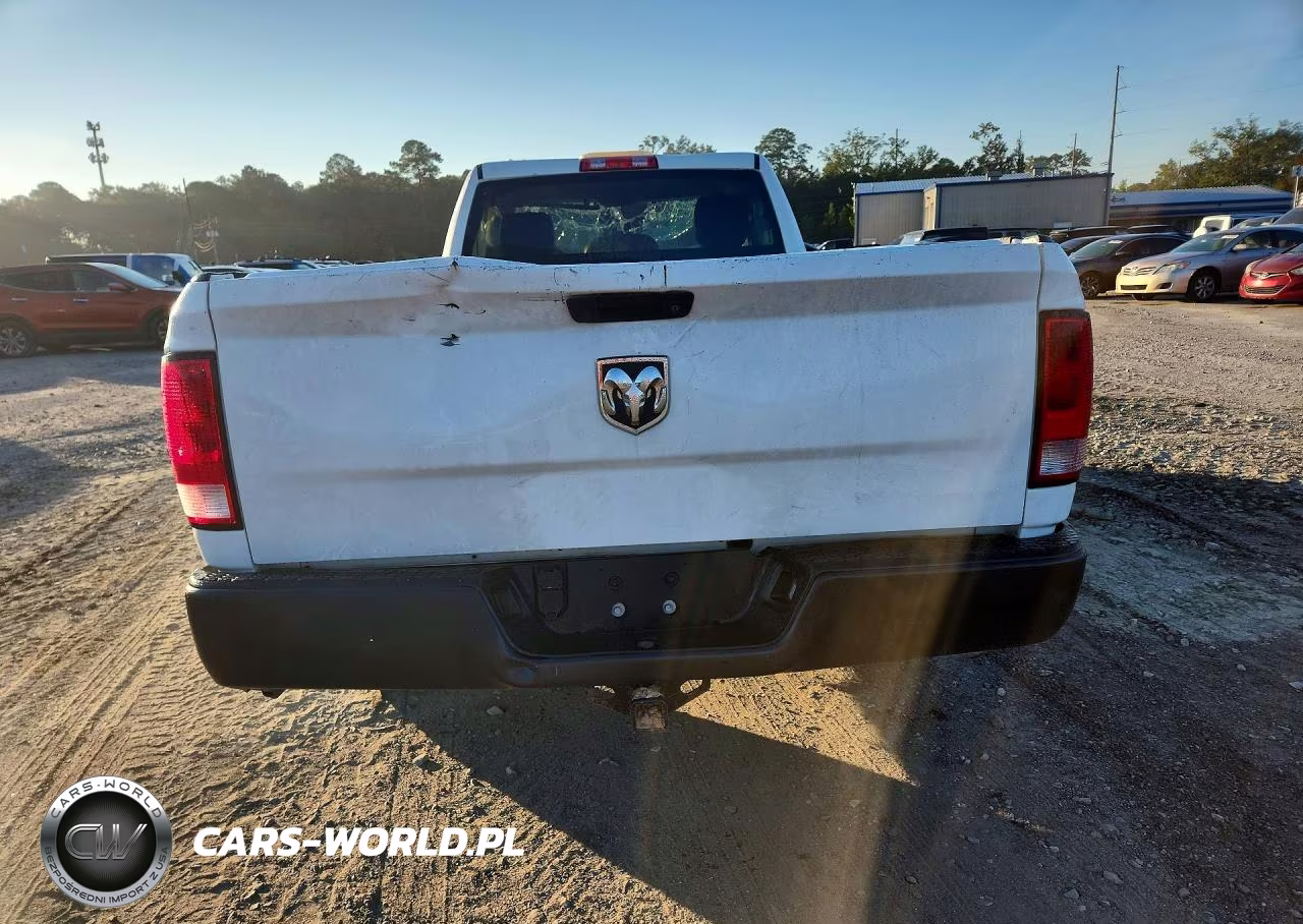2023 Ram 1500 Classic Tradesman VIN:3C6JR6DG1PG639683 - 6
