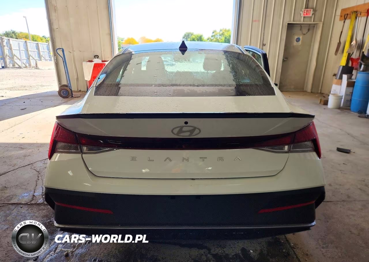 2026 Hyundai Elantra Sel Sport VIN:KMHLM4DG8TU250434 - 6