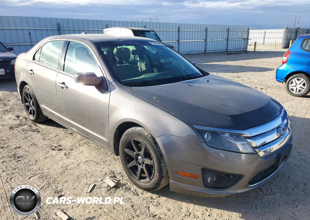 2012 Ford Fusion Se VIN:3FAHP0HA6CR273045 - 4