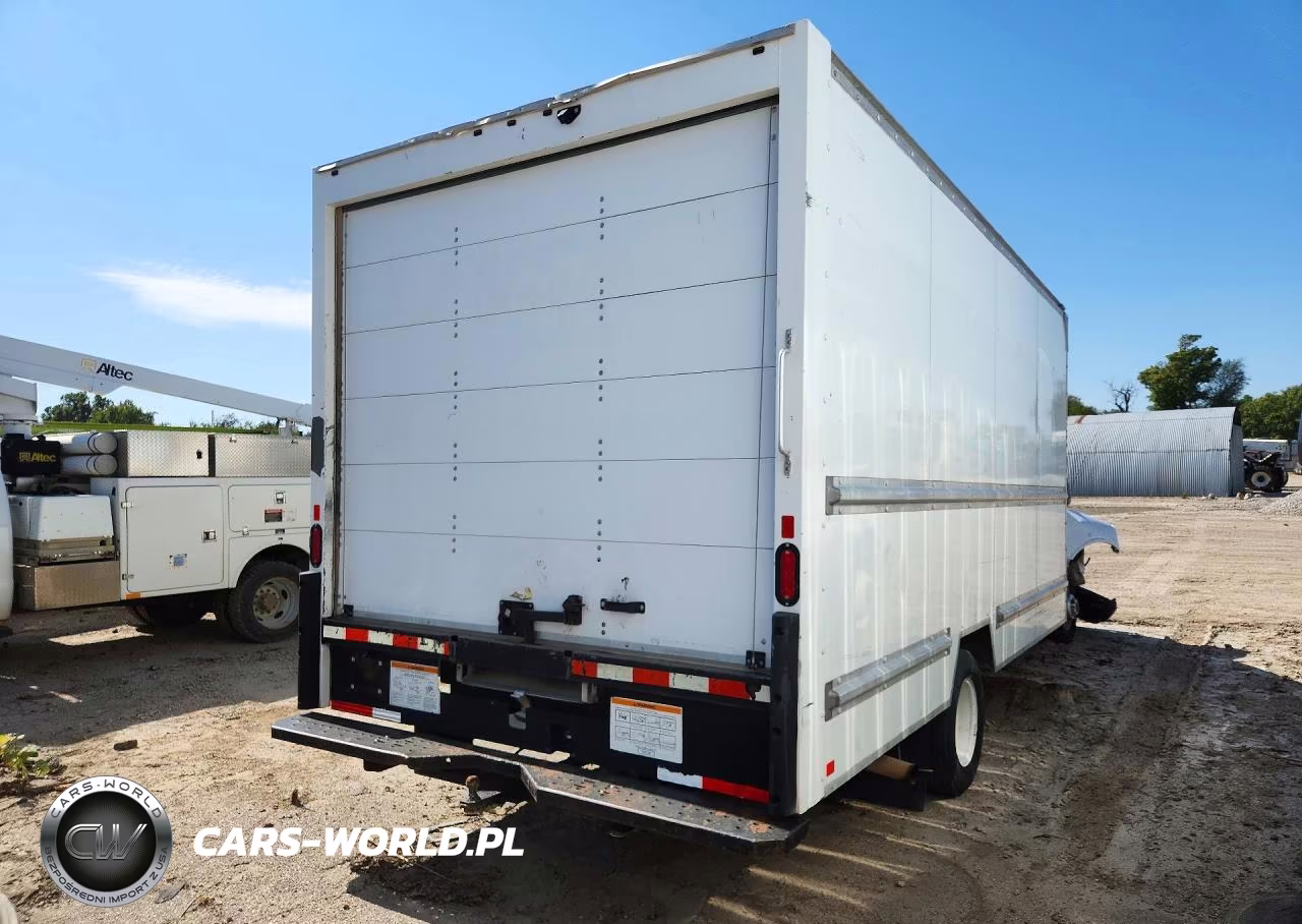 2021 GMC Savana Cutaway G3500 Box Truck VIN:7GZ37TC78MN009320 - 3