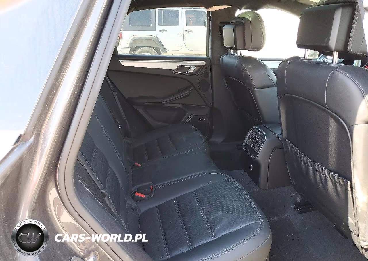 PORSCHE MACAN TURB VIN:WP1AF2A51JLB71315 - 12