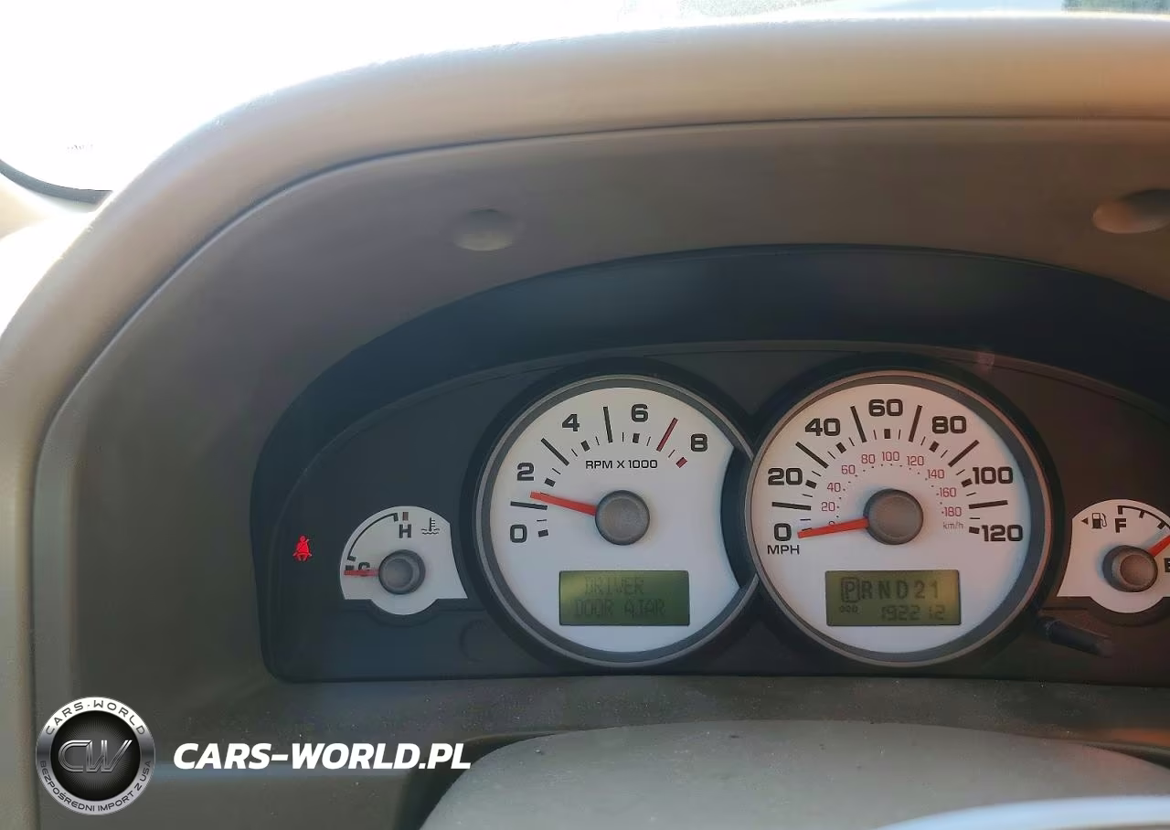 2005 Ford Escape Limited VIN:1FMYU94115KB29824 - 9
