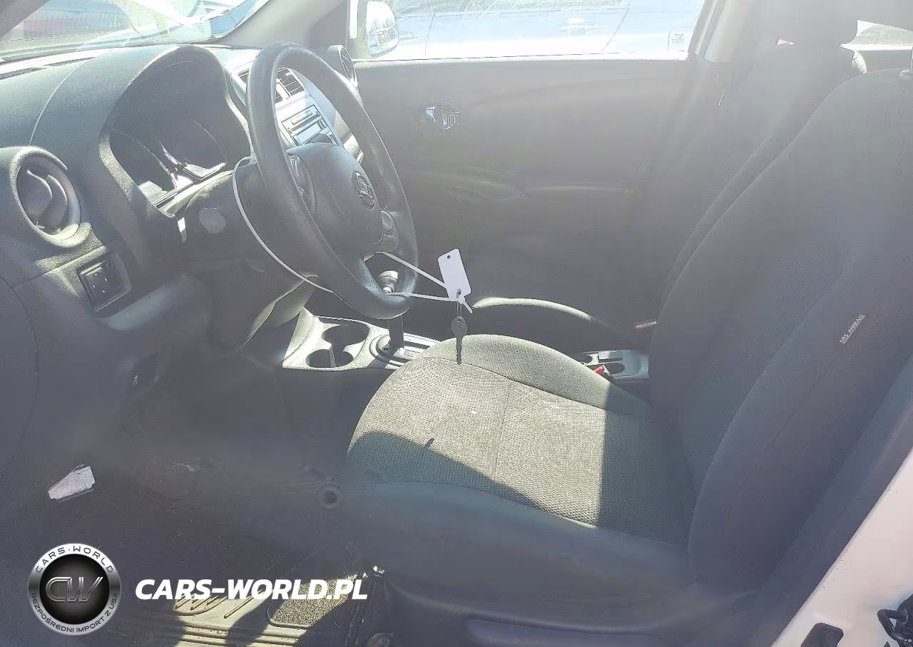 2012 Nissan Versa 1.6 S VIN:3N1CN7AP5CL927461 - 7