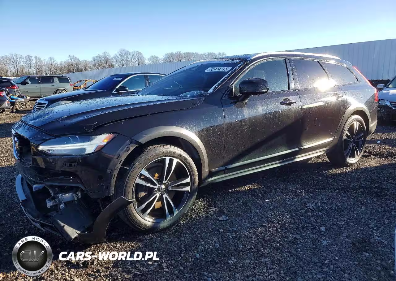 2019 Volvo V90 Cross Country T5 Momentum
