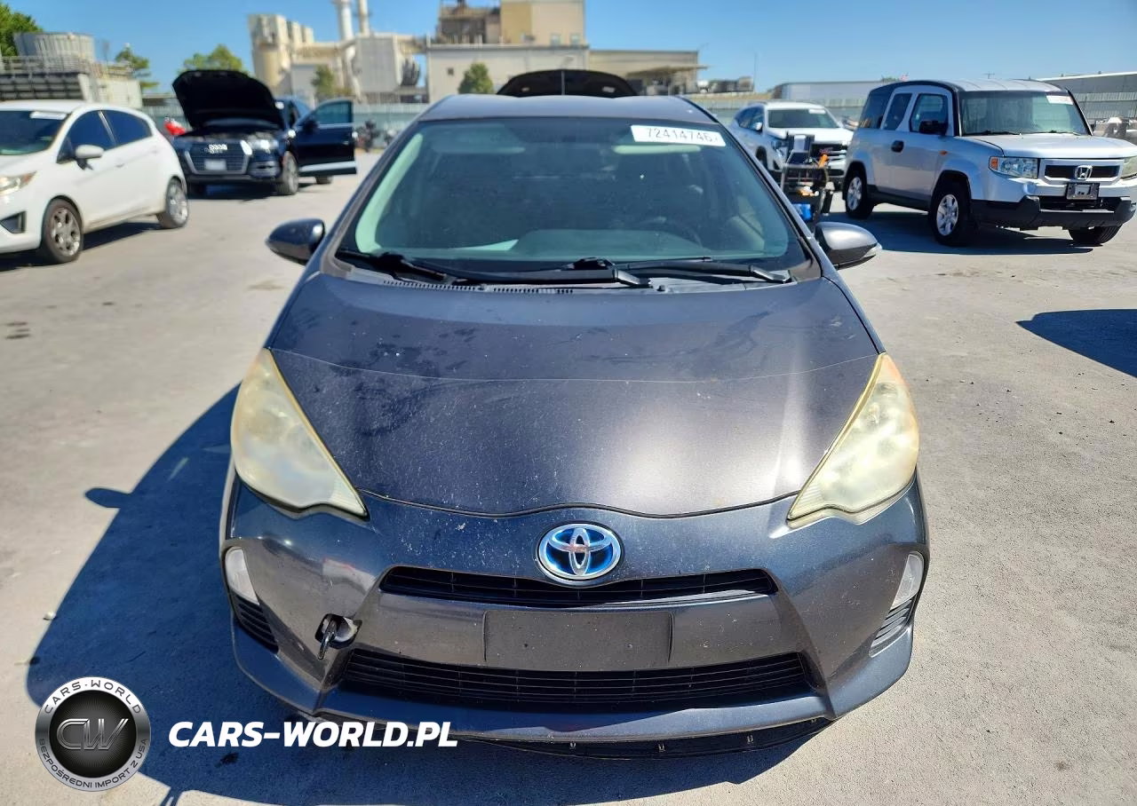 2012 Toyota Prius C Three VIN:JTDKDTB33C1008016 - 5