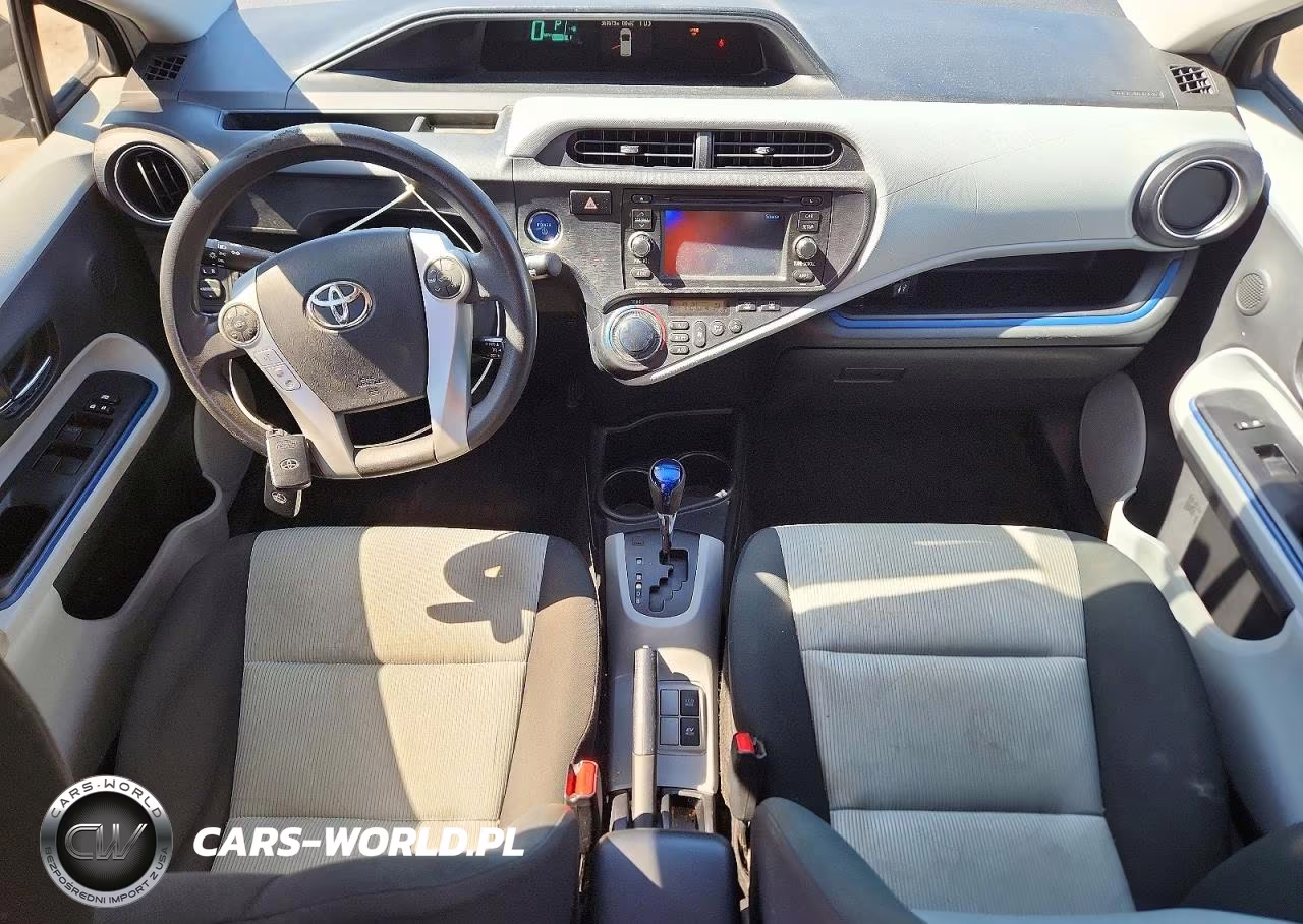 2012 Toyota Prius C Three VIN:JTDKDTB33C1008016 - 8