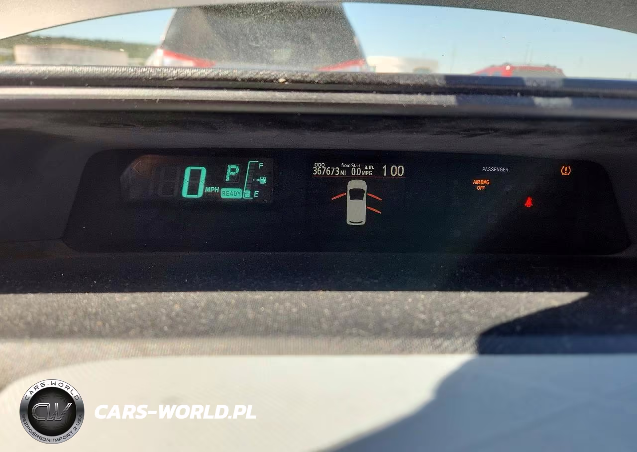 2012 Toyota Prius C Three VIN:JTDKDTB33C1008016 - 9