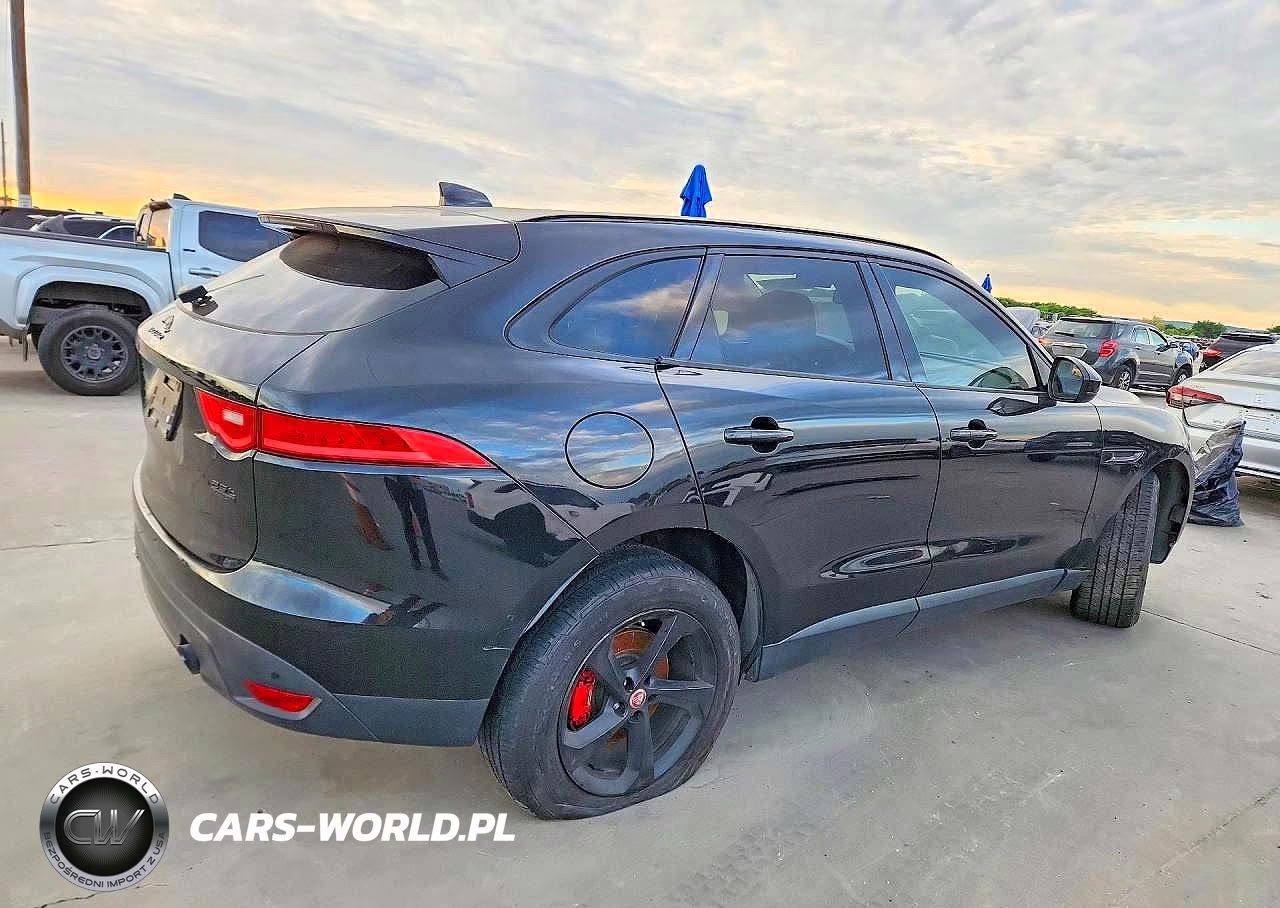2018 Jaguar F-Pace Premium VIN:SADCJ2FX2JA266081 - 3