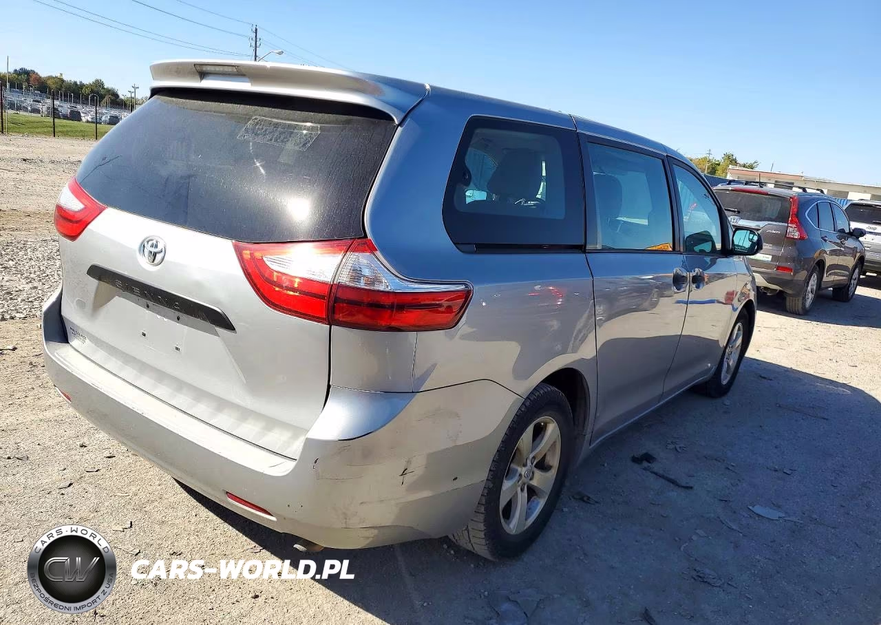 2015 Toyota Sienna L 7-Passenger VIN:5TDZK3DC5FS569357 - 3