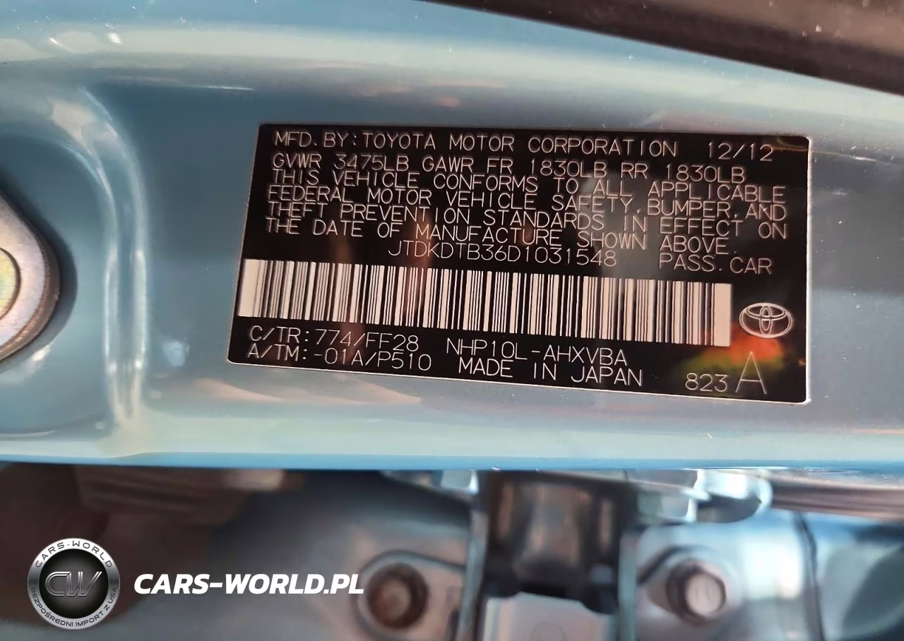 2013 Toyota Prius C VIN:JTDKDTB36D1031548 - 13