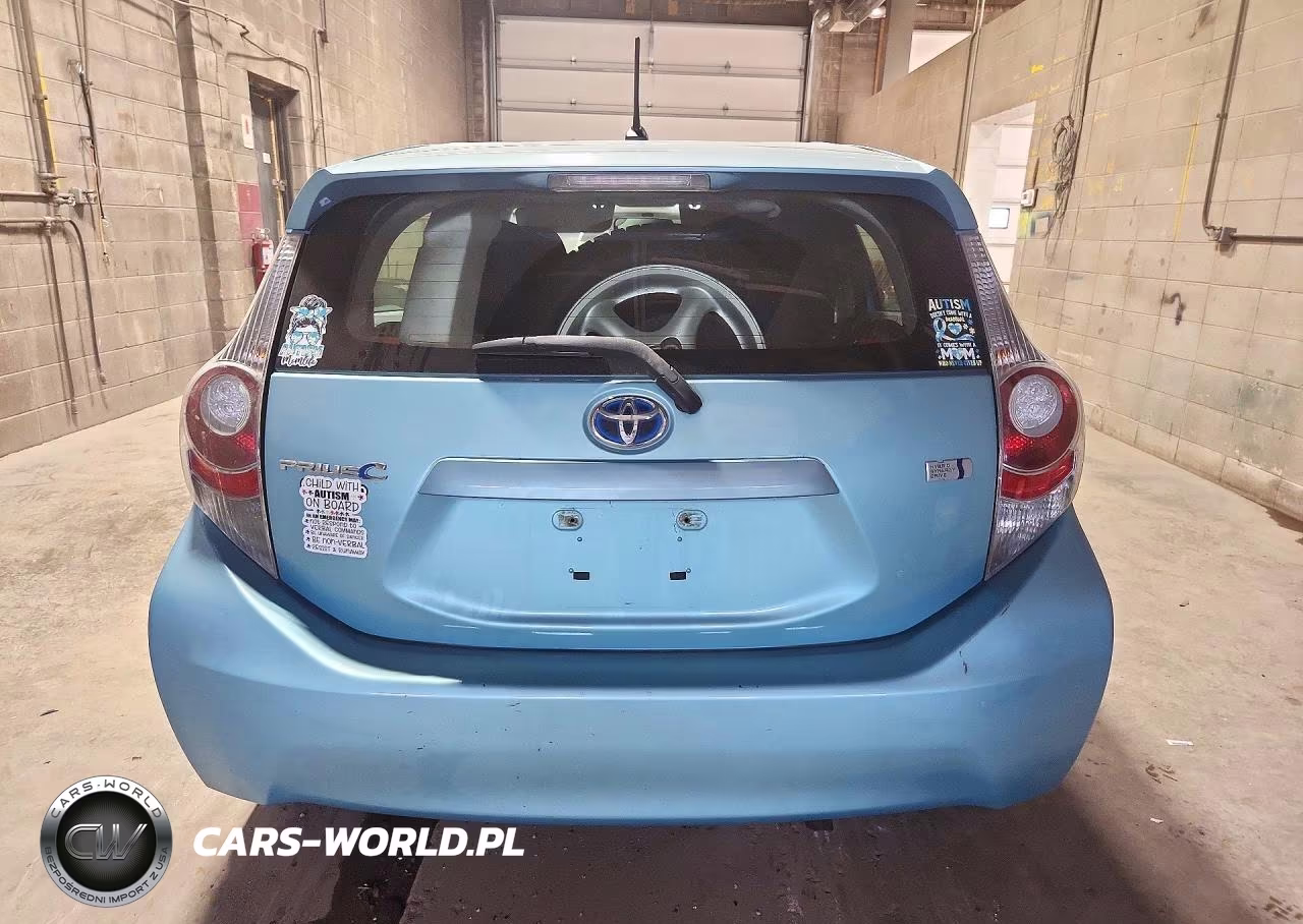 2013 Toyota Prius C VIN:JTDKDTB36D1031548 - 6