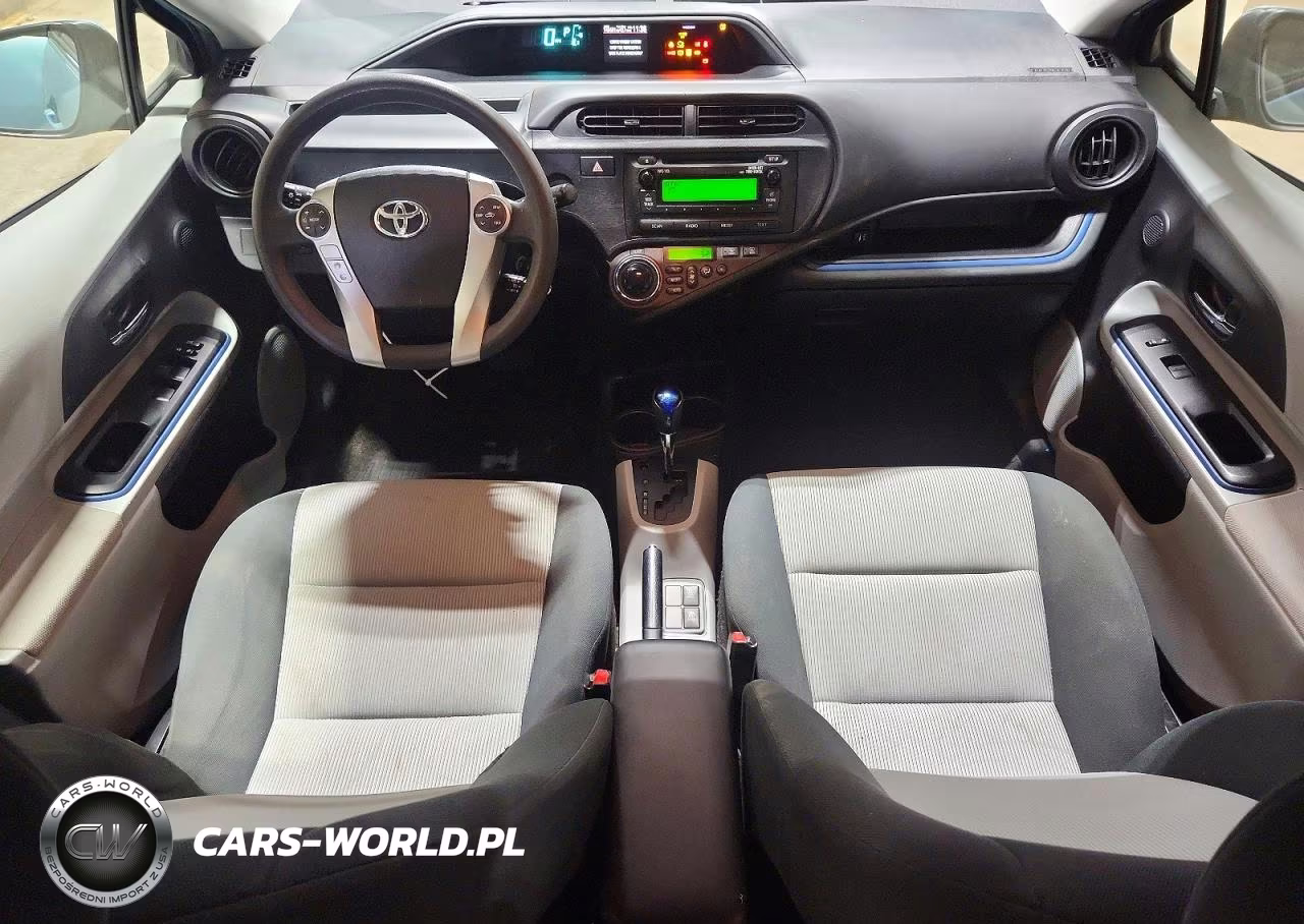 2013 Toyota Prius C VIN:JTDKDTB36D1031548 - 8