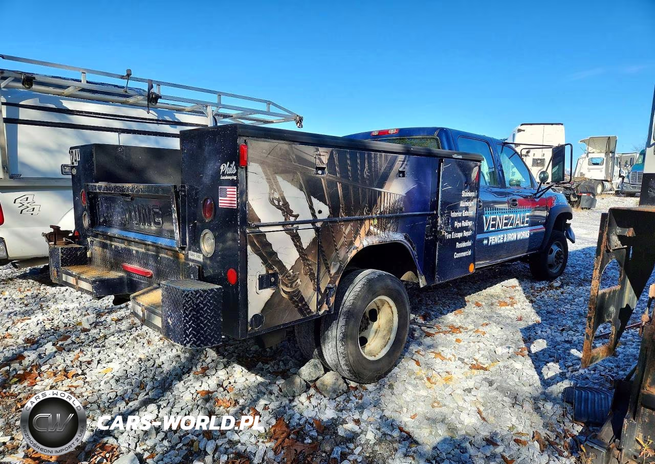 2001 Chevrolet Silverado C3500 VIN:1GBJC33G61F193652 - 3