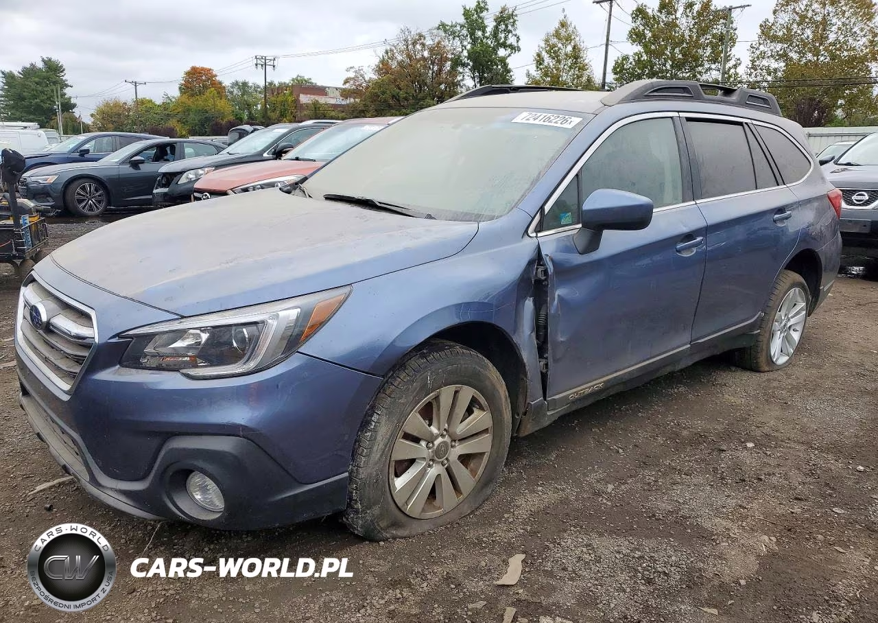 2018 Subaru Outback 2.5I Premium VIN:4S4BSACC9J3244983 - 1