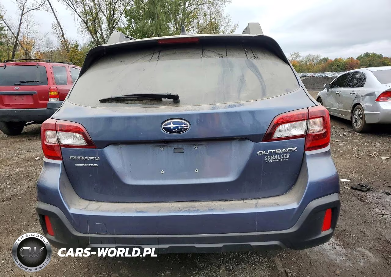 2018 Subaru Outback 2.5I Premium VIN:4S4BSACC9J3244983 - 6