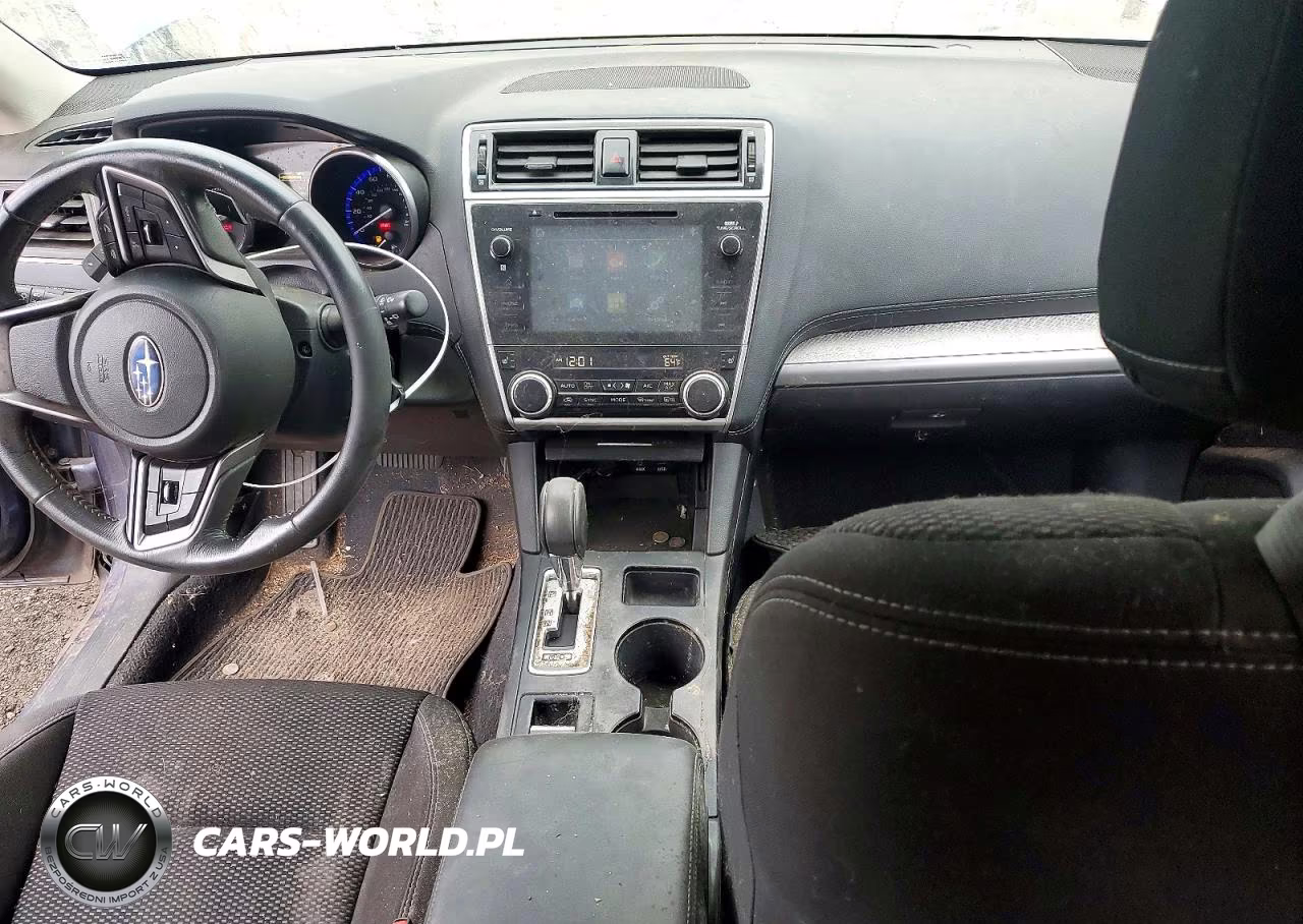2018 Subaru Outback 2.5I Premium VIN:4S4BSACC9J3244983 - 8