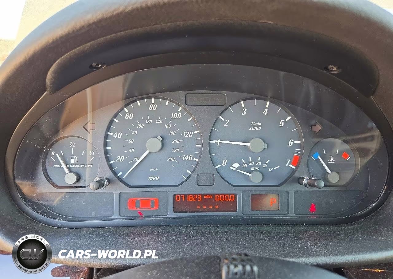 2006 BMW 325 Ci VIN:WBABW33416PX86430 - 9