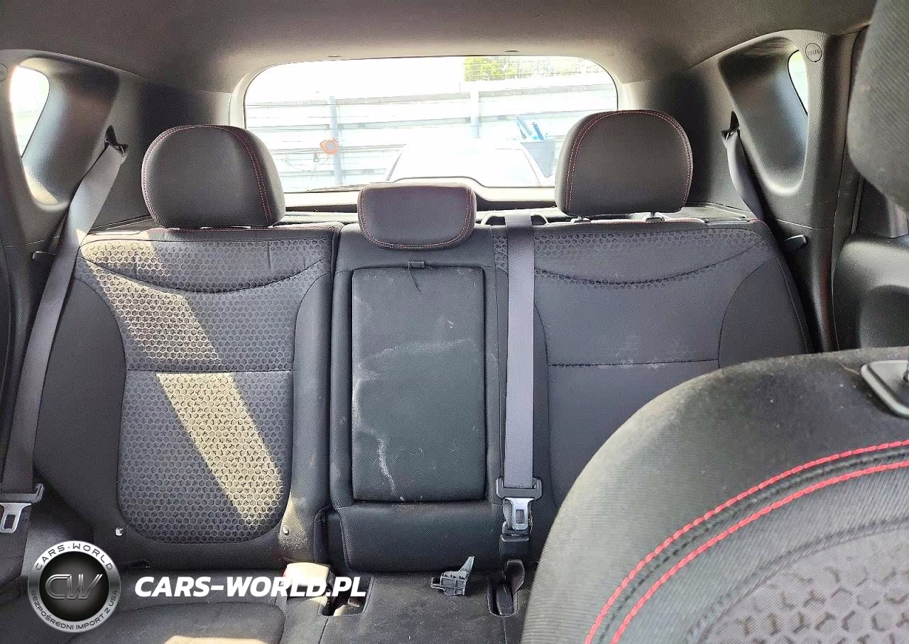 2018 Kia Soul + VIN:KNDJP3A59J7605042 - 10
