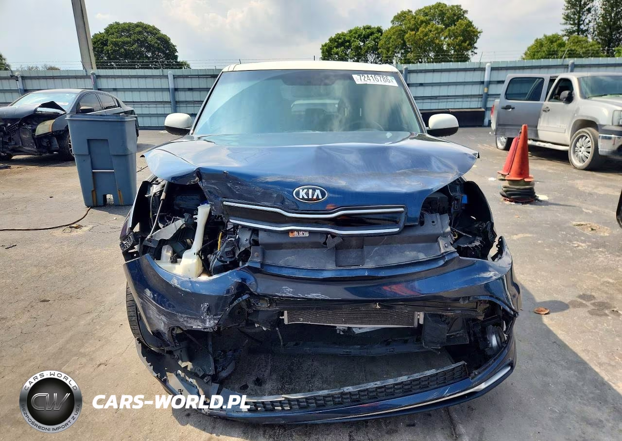 2018 Kia Soul + VIN:KNDJP3A59J7605042 - 5