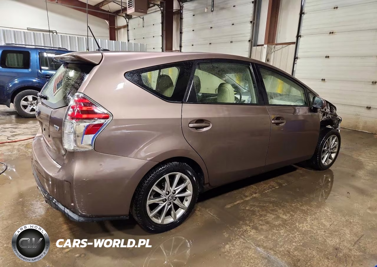 2017 Toyota Prius V Five VIN:JTDZN3EUXHJ060573 - 3