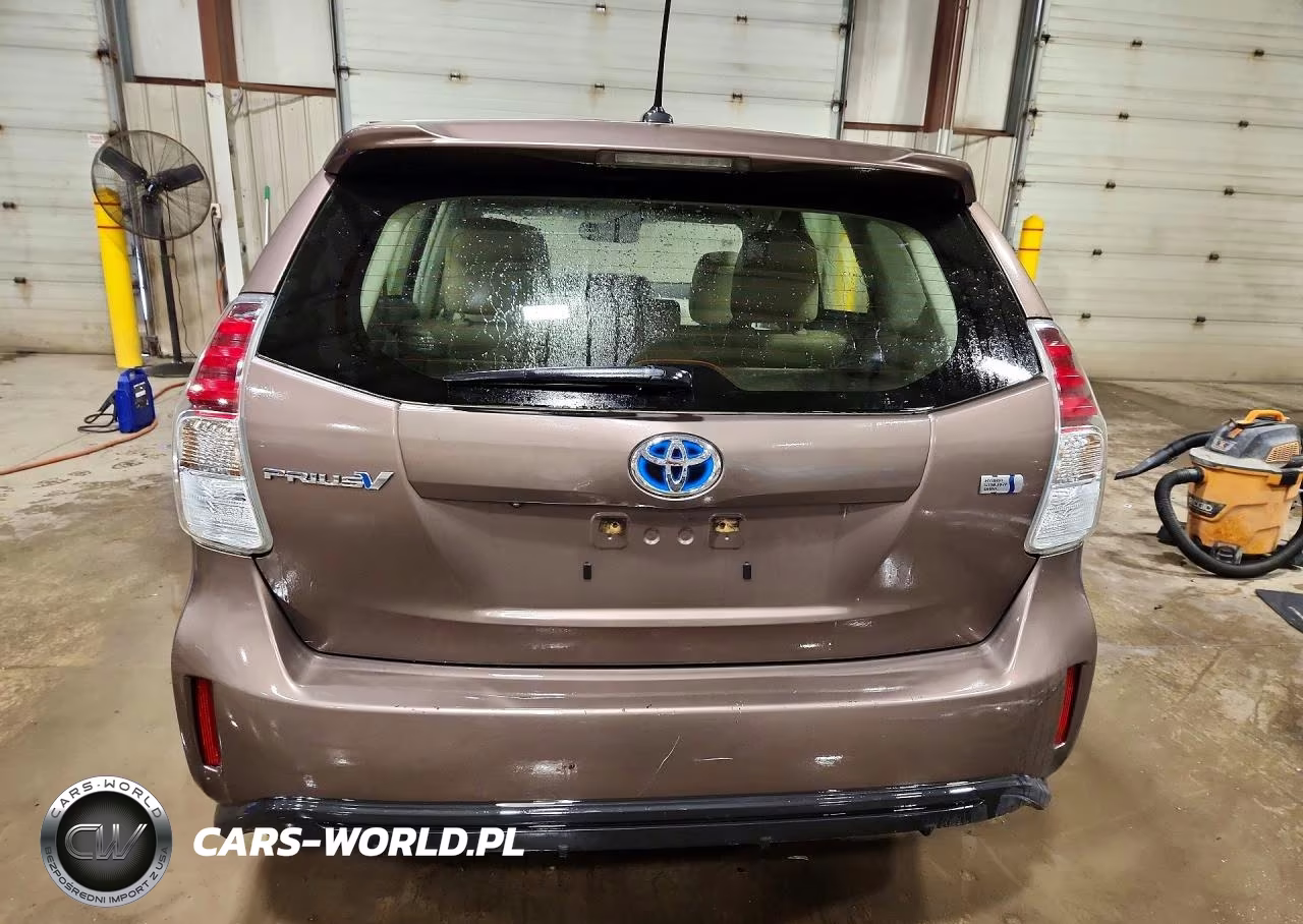 2017 Toyota Prius V Five VIN:JTDZN3EUXHJ060573 - 6