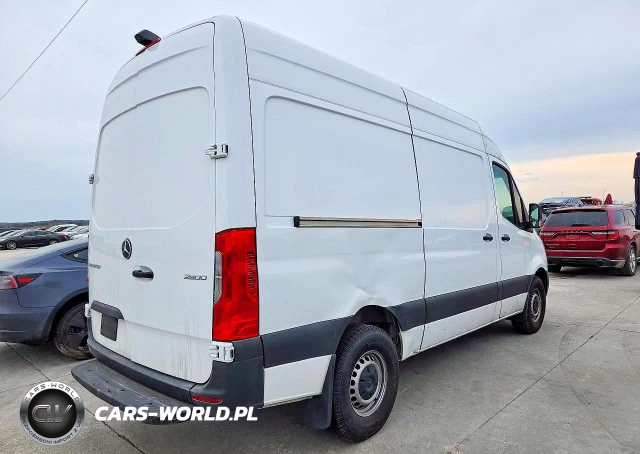 2024 Mercedes Benz Sprinter 2500 Delivery Van VIN:W1Y4NBHY9RT161379 - 3