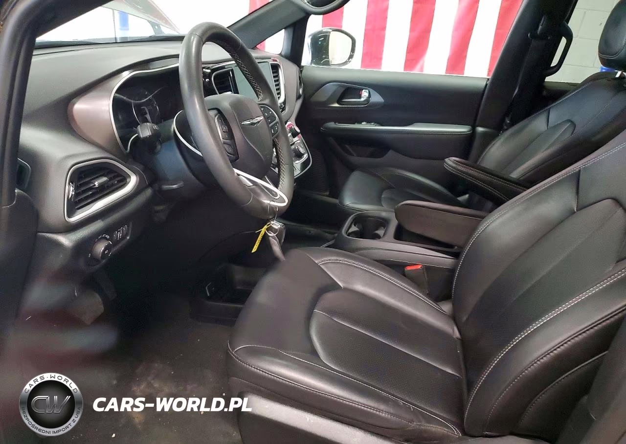 2025 Chrysler Pacifica Select VIN:2C4RC1BG0SR584097 - 7