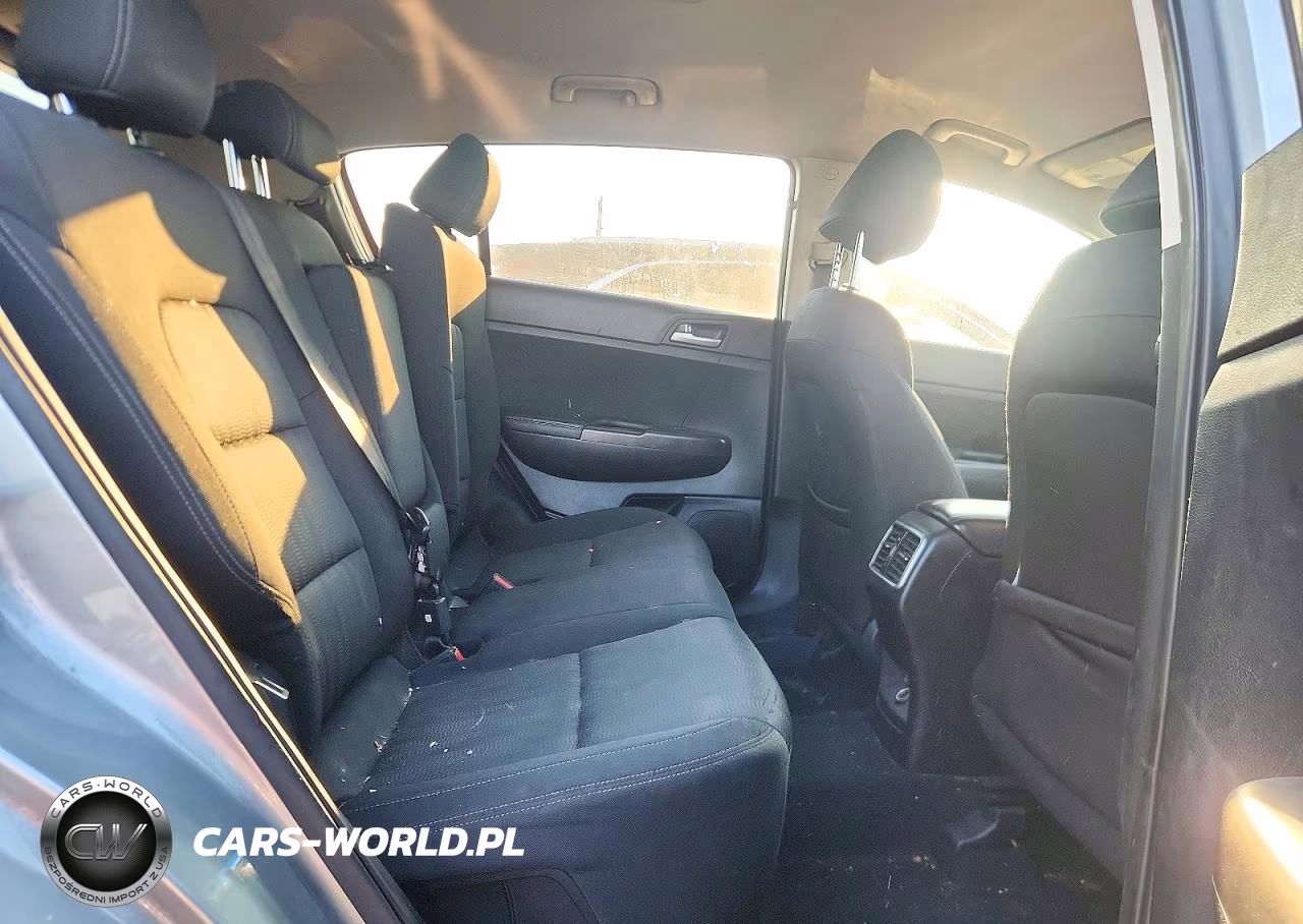 2021 Kia Sportage Lx VIN:KNDPM3AC6M7939552 - 10