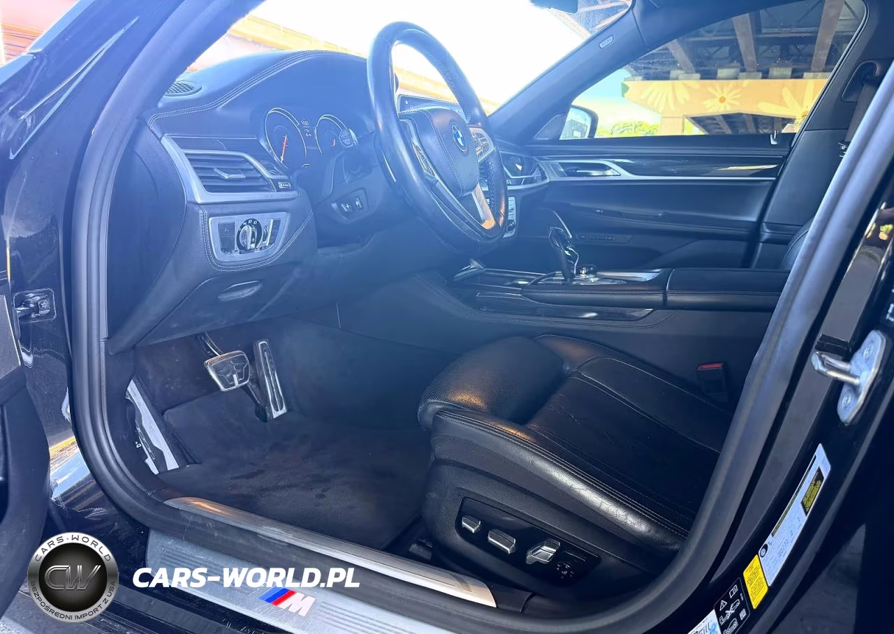 2019 BMW 750I xDrive VIN:WBA7F2C56K8240643 - 10