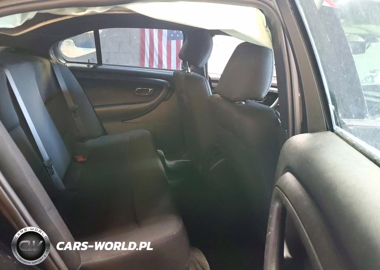 2017 Ford Taurus Police Interceptor VIN:1FAHP2MKXHG123612 - 10