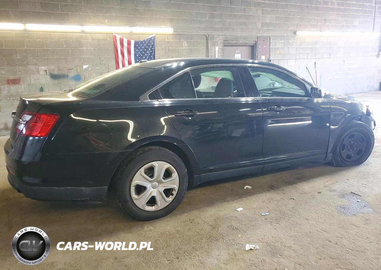 2017 Ford Taurus Police Interceptor VIN:1FAHP2MKXHG123612 - 3