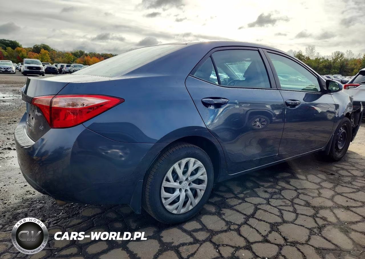 2017 Toyota Corolla Le VIN:2T1BURHE1HC797281 - 3
