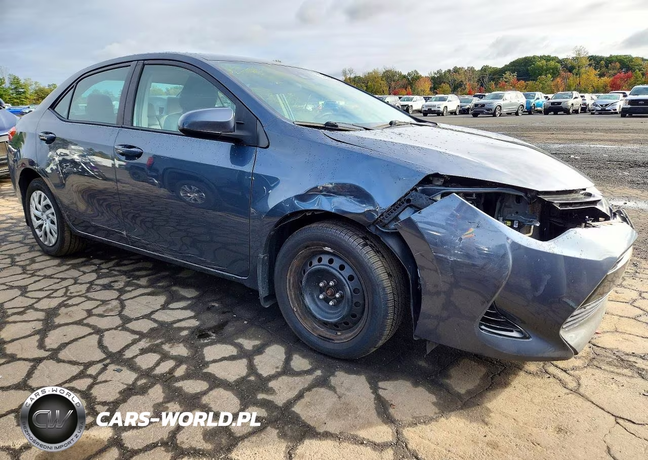 2017 Toyota Corolla Le VIN:2T1BURHE1HC797281 - 4