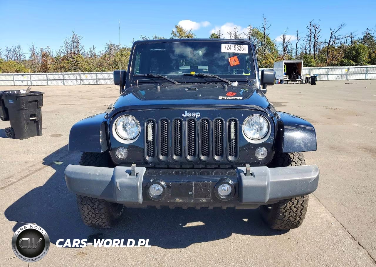 2016 Jeep Wrangler Unlimited Sahara VIN:1C4HJWEG8GL198649 - 5