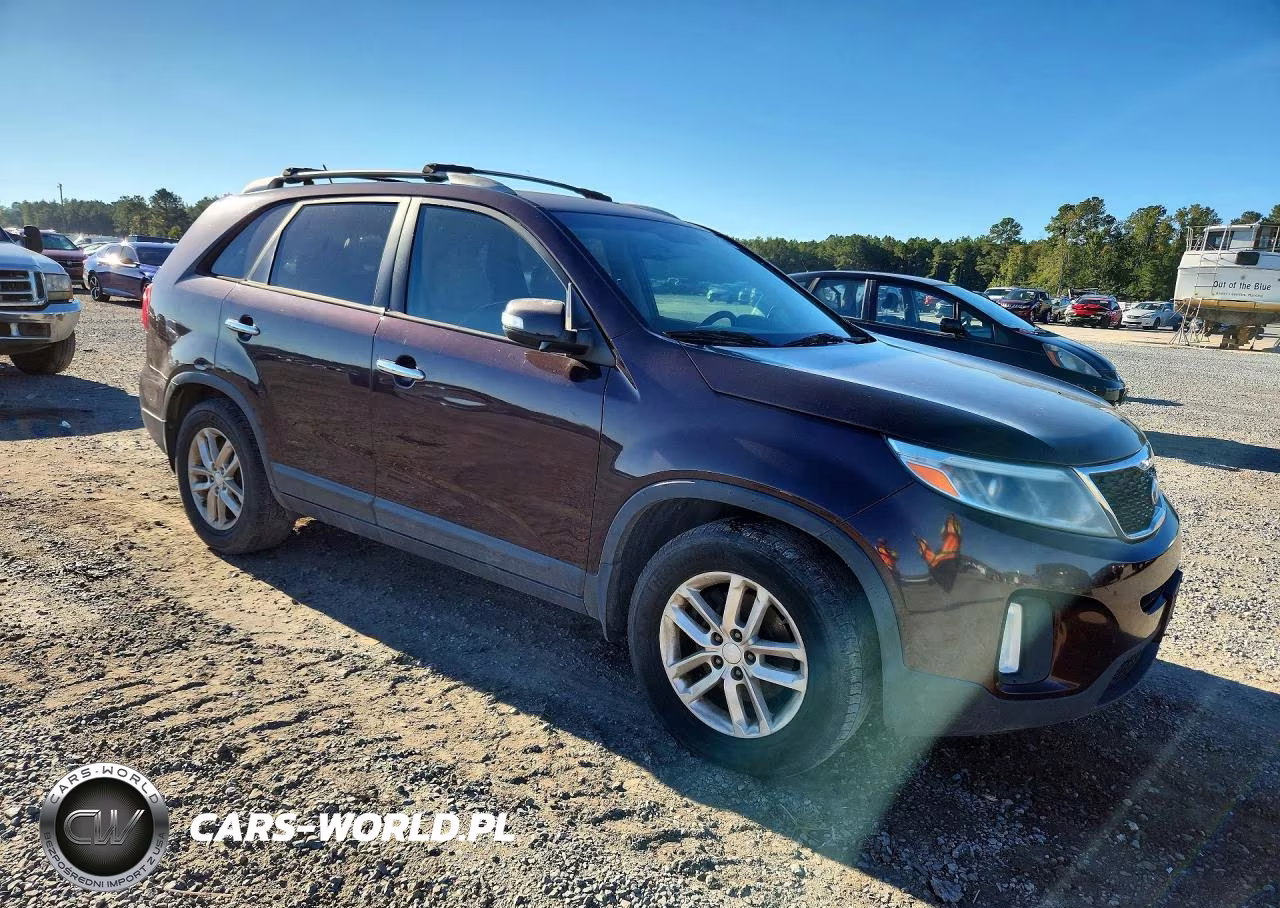 2014 Kia Sorento Lx VIN:5XYKT3A63EG449632 - 4