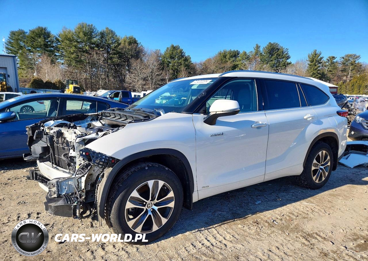 2020 Toyota Highlander Base