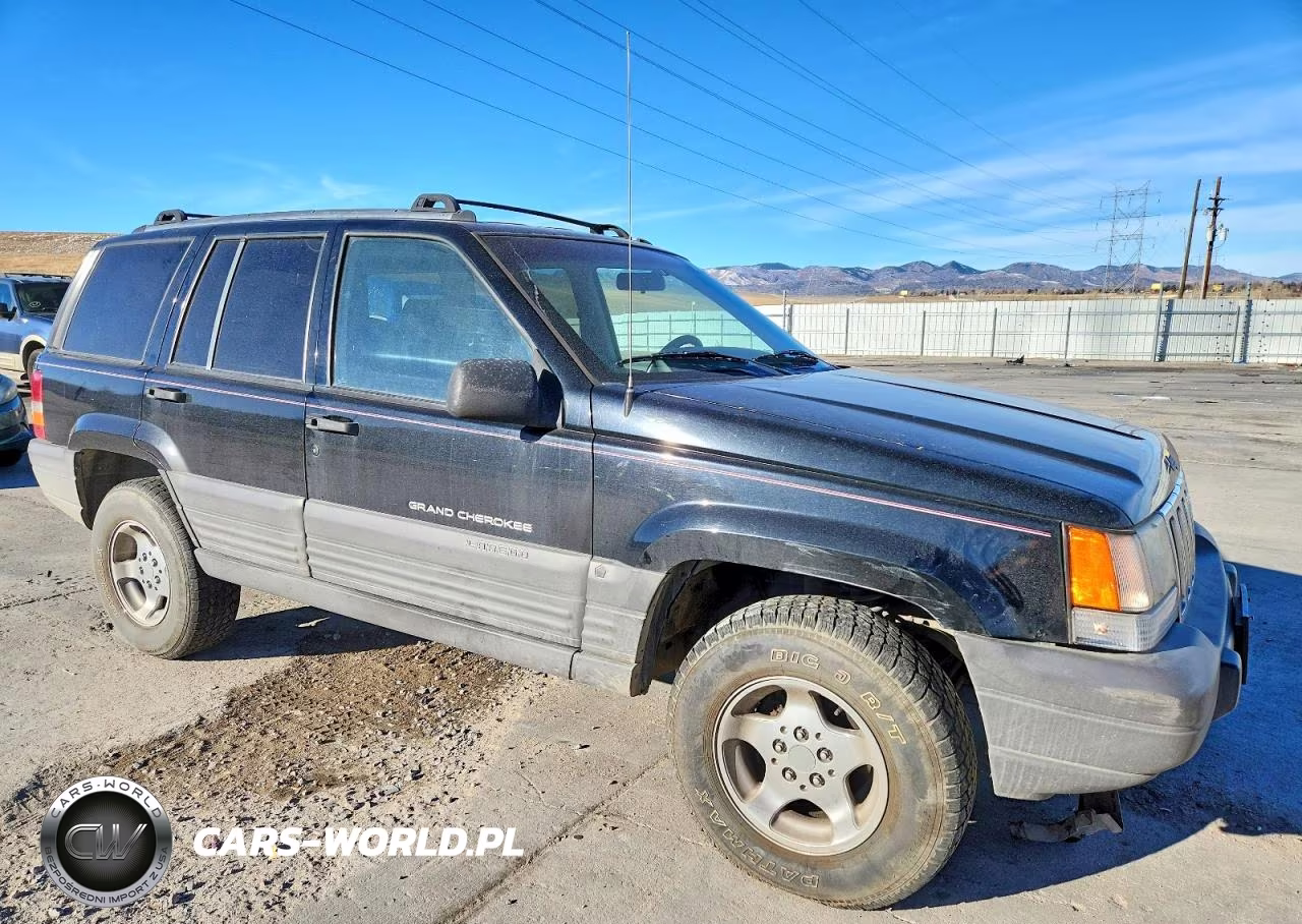 1996 Jeep Grand Cherokee Laredo VIN:1J4FX58SXTC304247 - 4