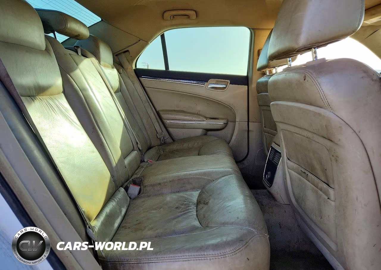 2011 Chrysler 300 Limited VIN:2C3CA5CG2BH583156 - 10