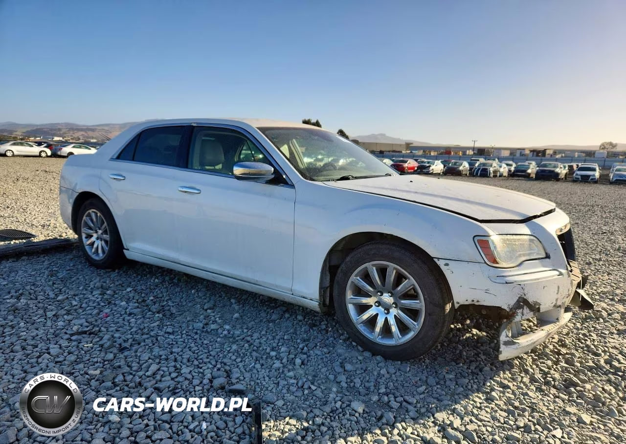2011 Chrysler 300 Limited VIN:2C3CA5CG2BH583156 - 4