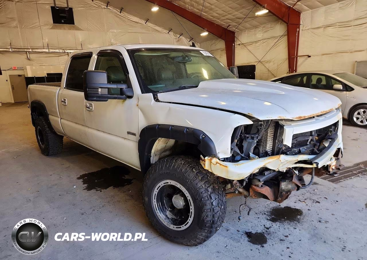 2007 GMC Sierra K2500 Heavy Duty VIN:1GTHK23D37F132913 - 4