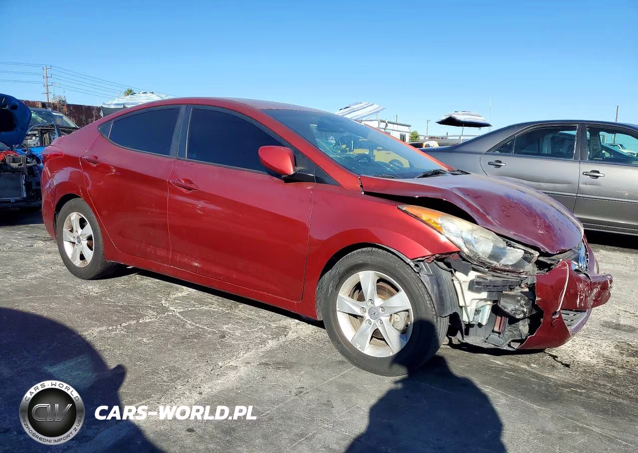 2013 Hyundai Elantra Gls VIN:5NPDH4AEXDH376760 - 4