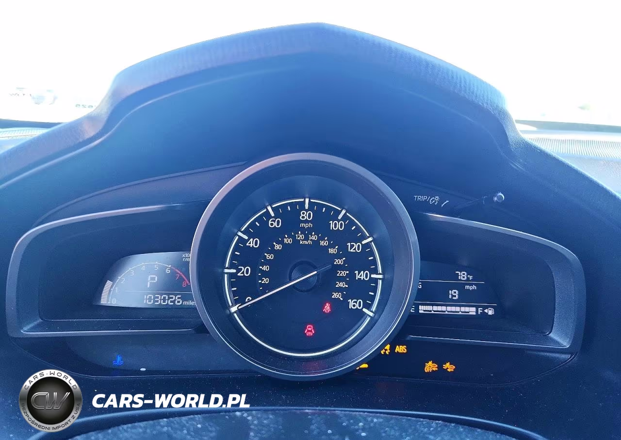 2018 Mazda 3 Touring VIN:3MZBN1V36JM173276 - 9