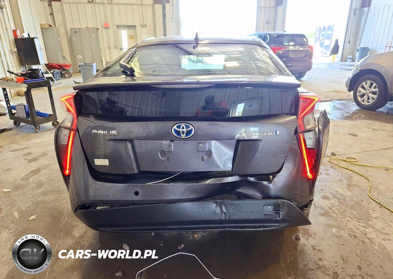 2017 Toyota Prius Three VIN:JTDKARFU2H3049991 - 6